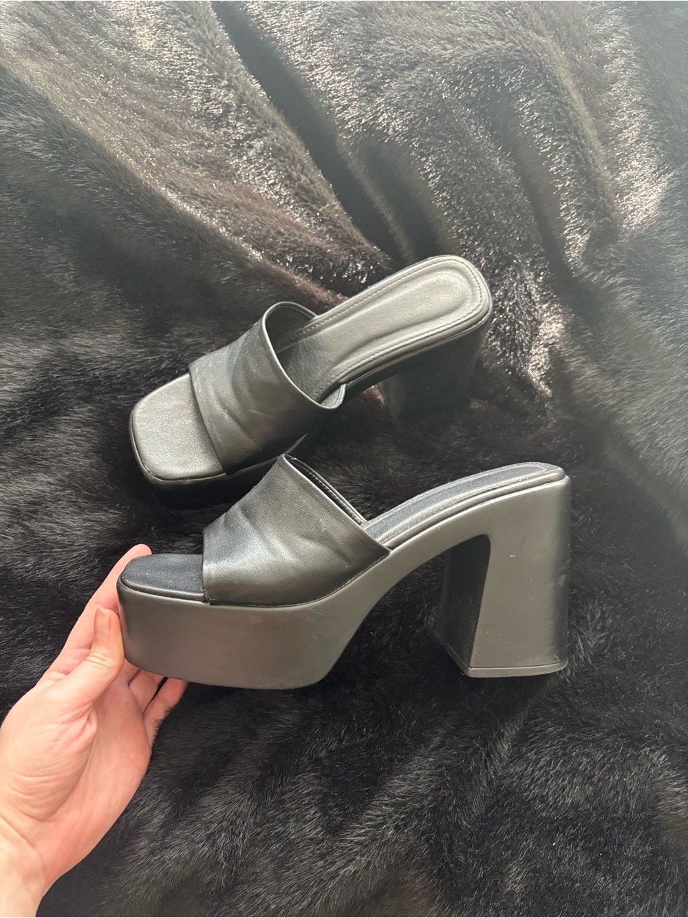 Black Platform Chunky Heels 🖤 – Size 8